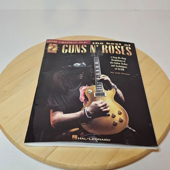 The Best of Guns N' Roses Sheet Music Signature Licks Spiral Guitar Book With CD - Picture 1 of 10